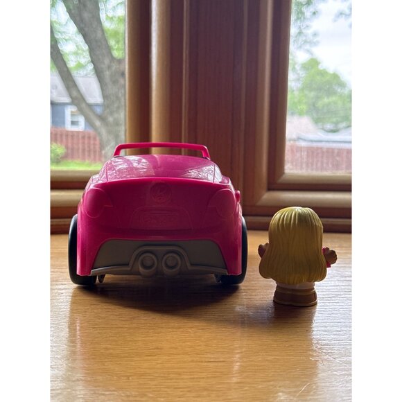 Fisher Price Little People Barbie Convertible With Figure Pink Car Toy With Smil - Picture 3 of 8